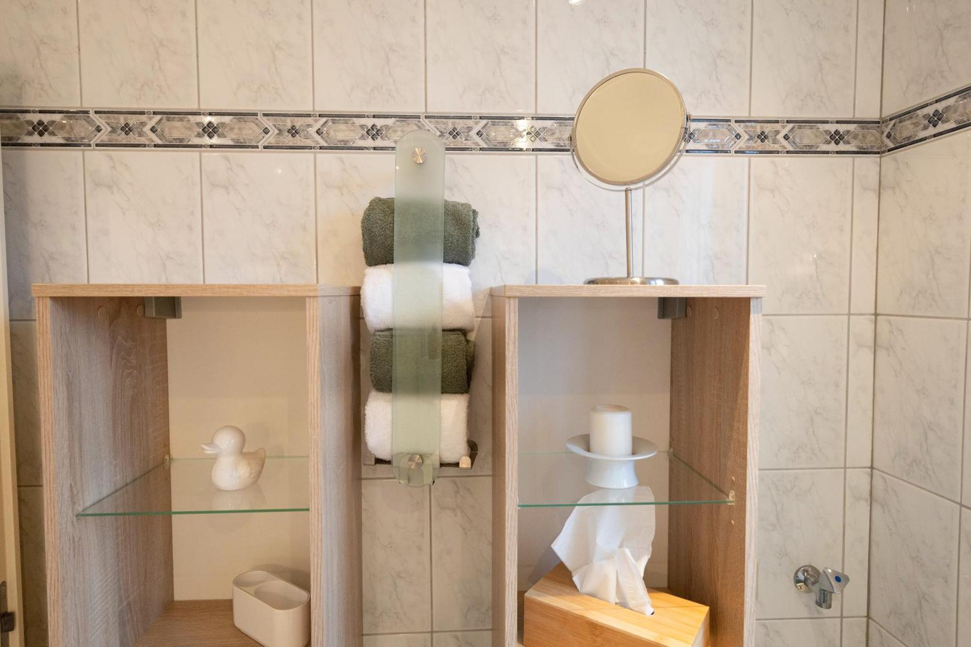 Ferienwohnung Менден Екстериор снимка